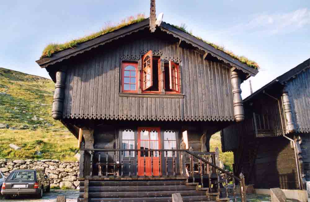 Noruega 030 - casas - 2001.jpg